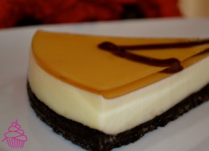 Tarta de oreo, queso y chocolate blanco